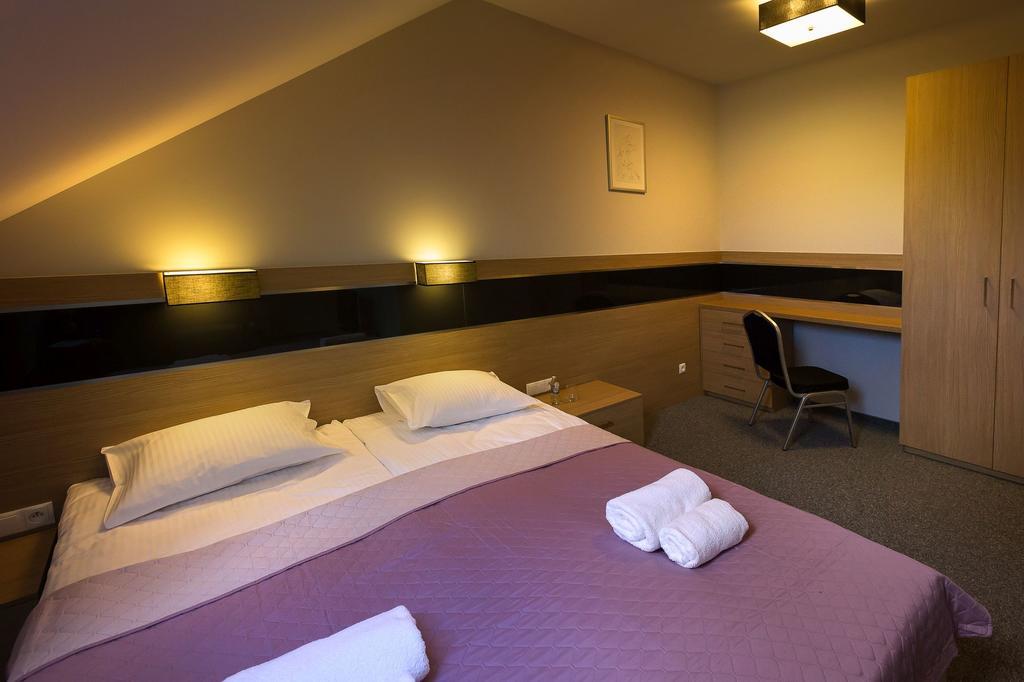 Hotel Karo Radom Eksteriør bilde